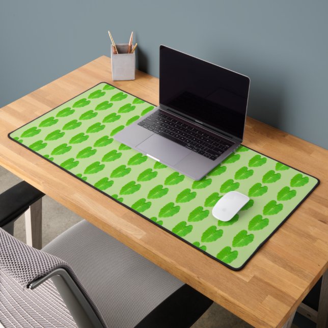 Seamless Green Heart Shape Taro Leaf on Desk Mat (Office 2)