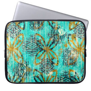 Seamless grungy tribal ethnic rug motif pattern. H Laptop Sleeve