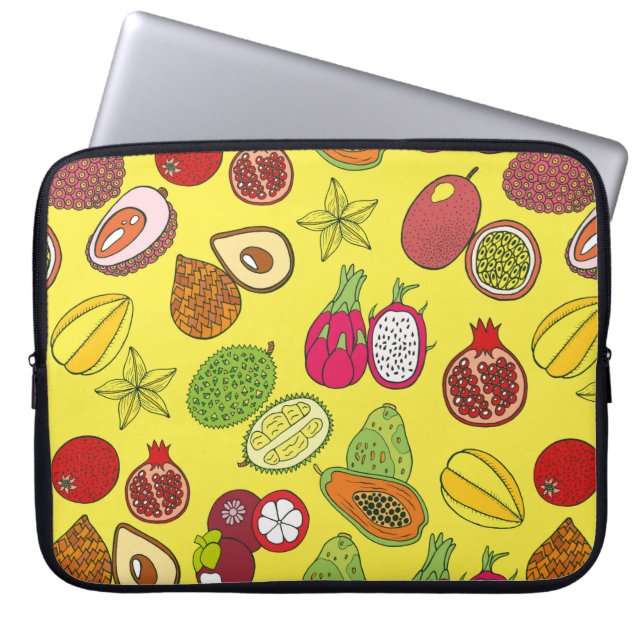 Seamless hand drawn pattern with tropical exotic f laptop sleeve (Front)