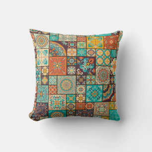 Seamless Islamic, Arabic tile pattern. Cushion
