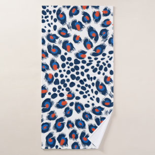 Seamless leopard skin pattern. Vintage. Bath Towel