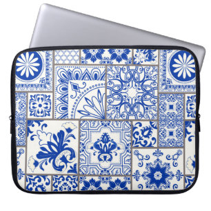 Seamless patchwork tile with Victorian motives. Ma Laptop Sleeve