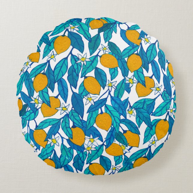 Seamless pattern. Blooming lemon. Flowers neroli.  Round Cushion (Front)