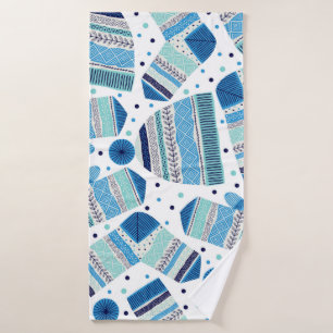 Seamless pattern. Knitted mittens, caps and wool s Bath Towel