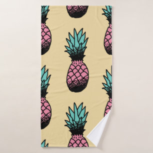 Seamless pattern of cute hand drawn pineapple bath towel