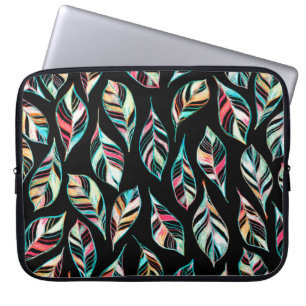 Seamless pattern of leaves. Hand drawing coloured  Laptop Sleeve