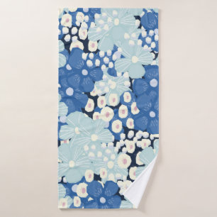 Seamless pattern vintage floral design with chamom bath towel