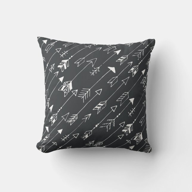 Seamless pattern with arrows on a black background cushion (Front)