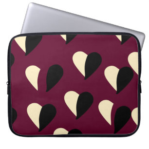 Seamless pattern with black and white heart. St Va Laptop Sleeve