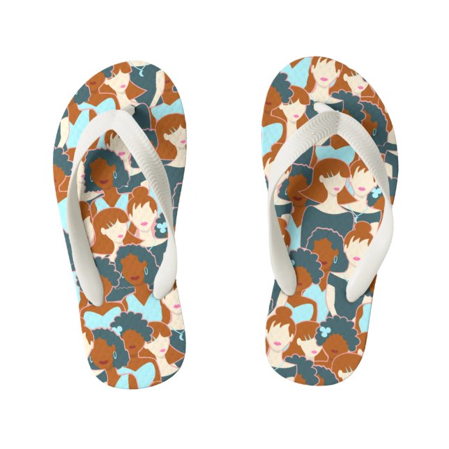 Seamless pattern with black girls and white girls kid's thongs (Footbed)