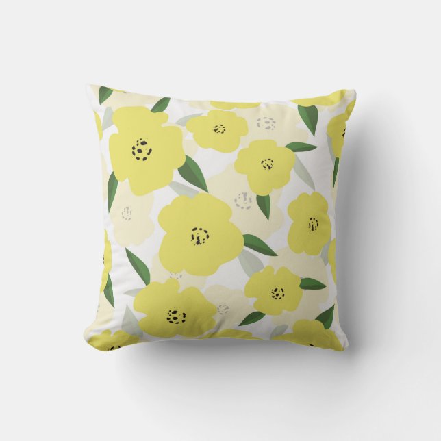 Seamless pattern with bright yellow flowers backgr cushion (Front)