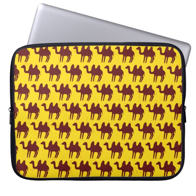 Seamless pattern with camels.  laptop sleeve (Front)