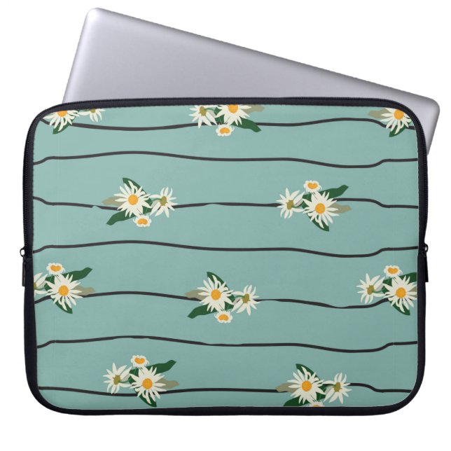 Seamless pattern with daisy and stripes laptop sleeve (Front)