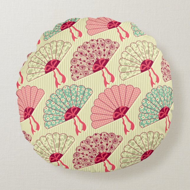 Seamless pattern with fans.  round cushion (Front)