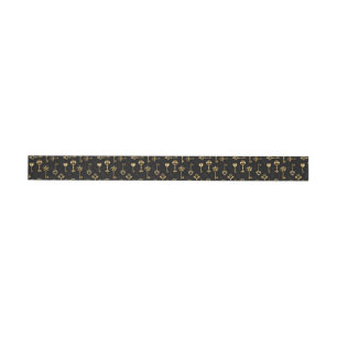 Seamless Pattern with Golden Keys Wrap Around Label