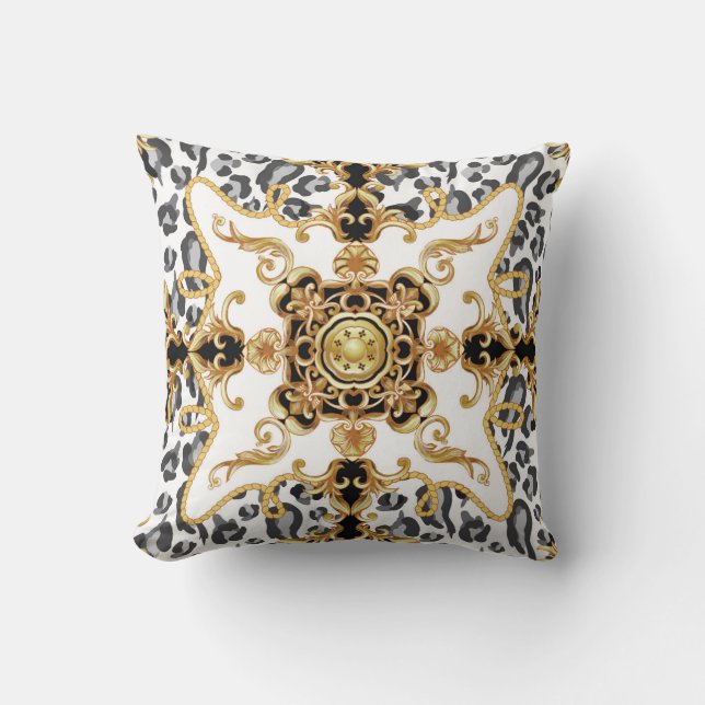 Seamless pattern with leopard skin and golden baro cushion (Front)