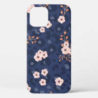 Seamless pattern with leopard skin and pink small 