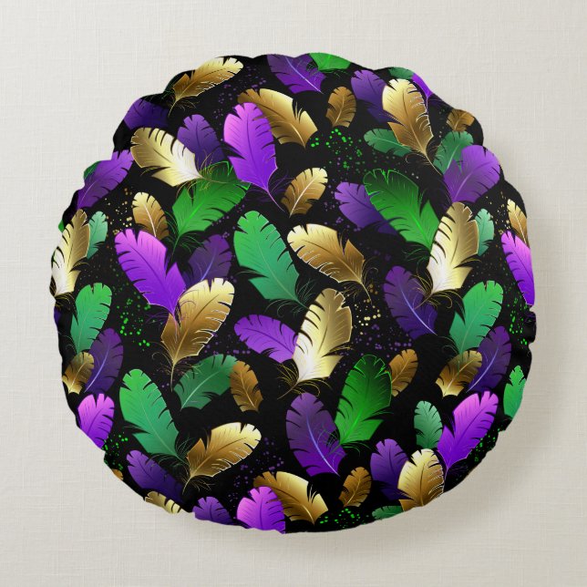Seamless Pattern with Mardi Gras feathers Round Cushion (Front)