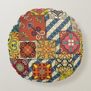 Seamless pattern with portuguese tiles in talavera round cushion