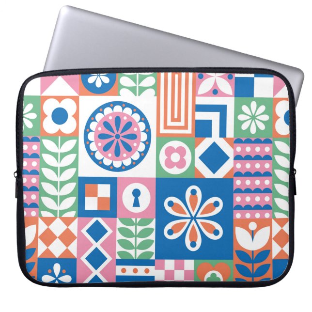 seamless pattern with pumpkins, hand-drawn in retr laptop sleeve (Front)