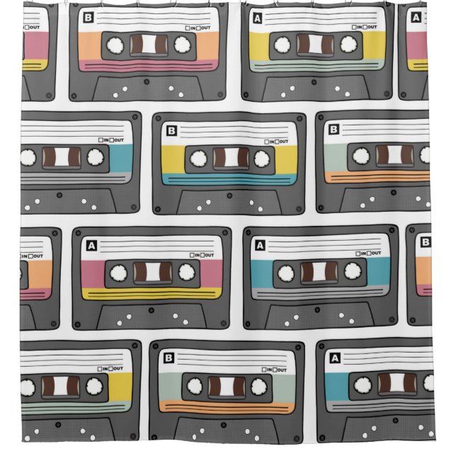 Seamless pattern with retro cassette tapes in dood shower curtain (Front)
