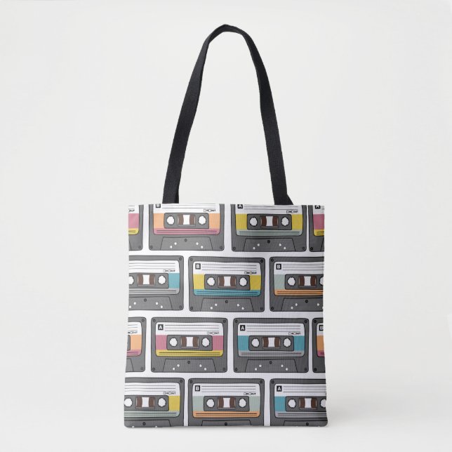 Seamless pattern with retro cassette tapes in dood tote bag (Front)