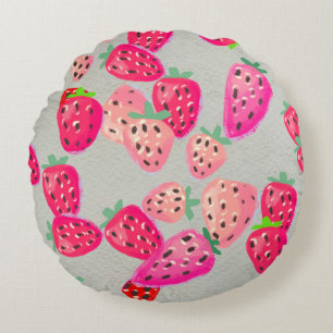 Seamless pattern with ripe strawberry. Hand drawn Round Cushion