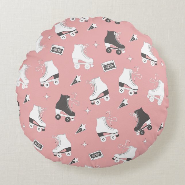 Seamless pattern with roller skates and cassette t round cushion (Front)