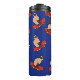 Seamless pattern with siamese cats on skateboards. thermal tumbler