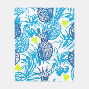 Seamless pattern with tropical motif fleece blanket