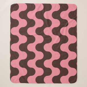 Seamless pattern with wavy stripes in retro style. sherpa blanket