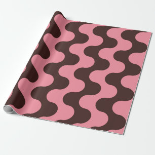 Seamless pattern with wavy stripes in retro style. wrapping paper