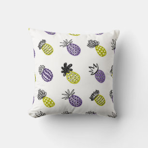 Seamless pineapple pattern cushion