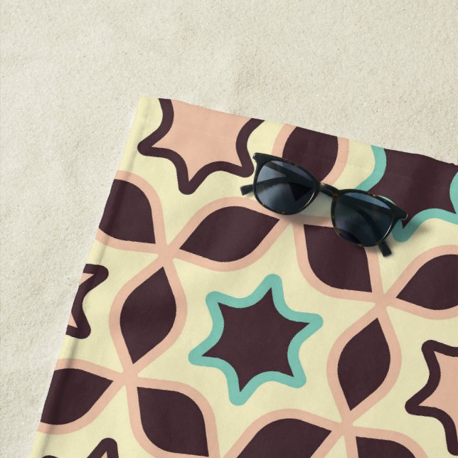 Seamless retro pattern with rounded squares beach towel (In Situ)