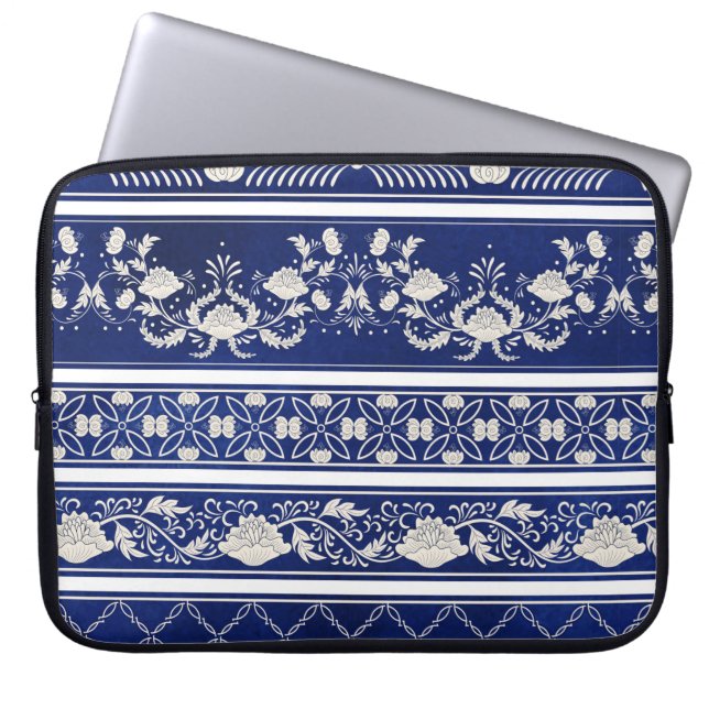 Seamless set of five borders pattern laptop sleeve (Front)