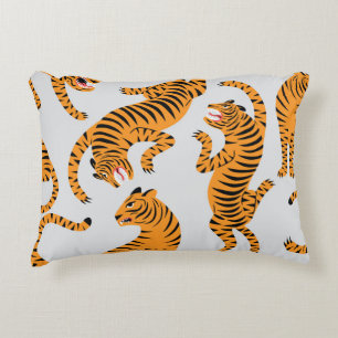 Seamless tiger pattern, wildlife theme. decorative cushion