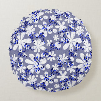 Seamless traditional ornament indigo pattern round cushion