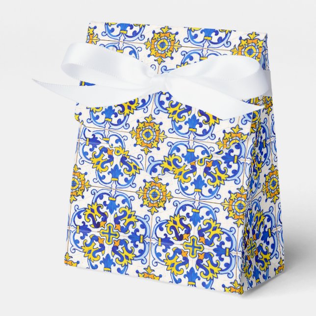 Seamless Traditional Portuguese Azulejo Pattern Favour Box (Front Side)