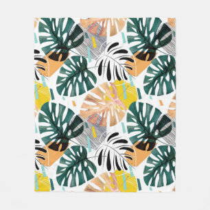 Seamless tropical pattern. Green leaves of a palm  Fleece Blanket