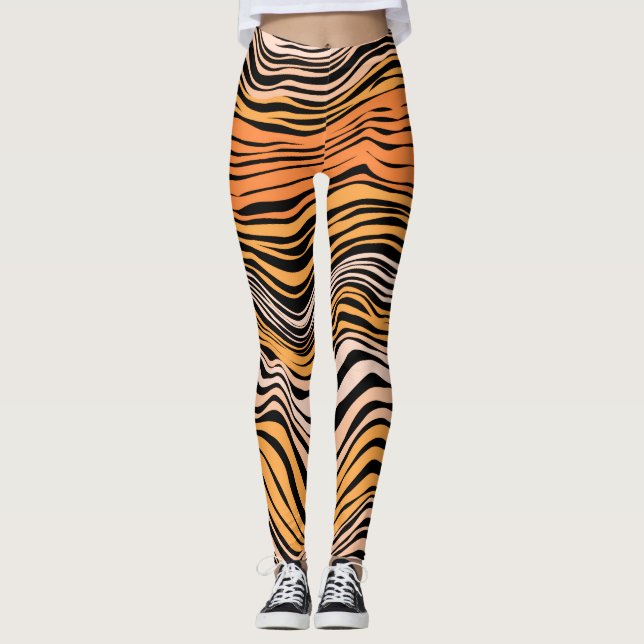Seamless Wavy Stripes Pattern Design Leggings (Front)