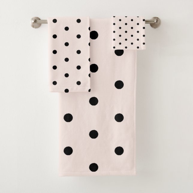Seashell Peach Whimsical Black Polka Dot Bath Towel Set (Insitu)