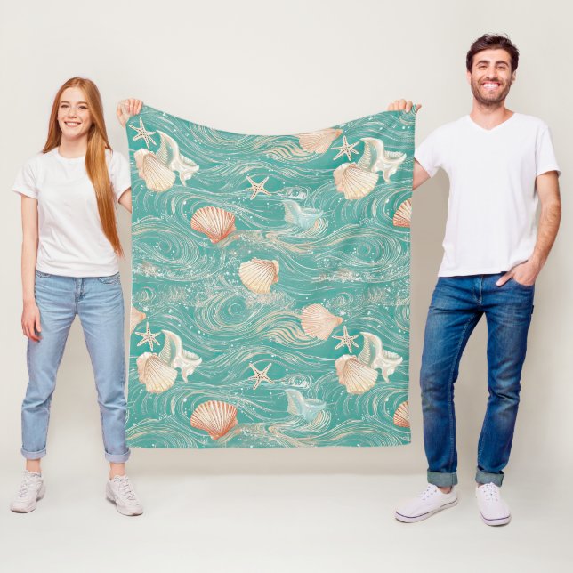 Seashells and Ocean Waves Pattern (10) Fleece Blanket (In Situ)