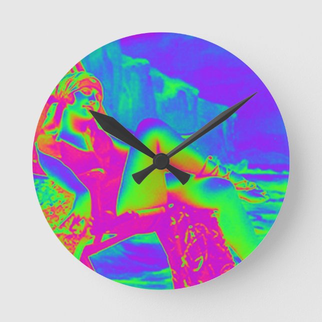Seaside Holiday Pop Art Round Clock (Front)