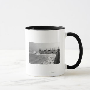 Seaside, Oregon Sou Wester Wave and Turnaround Mug
