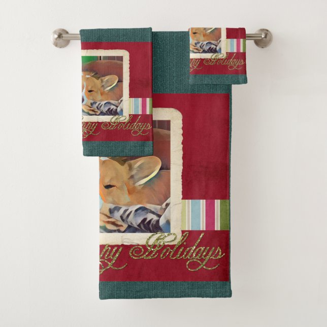 Season's Greetings Corgi Bath Towel Set (Insitu)
