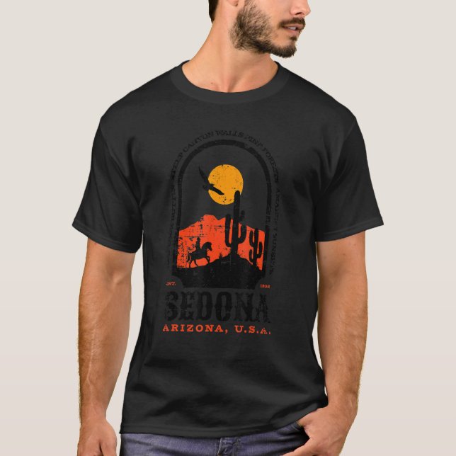 Sedona Arizona USA Scenic Desert Mountains Distres T-Shirt (Front)
