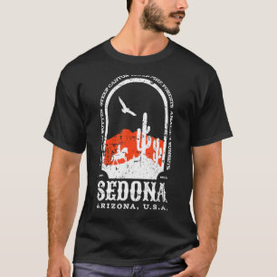 Sedona Arizona USA Scenic Desert Mountains Distres T-Shirt