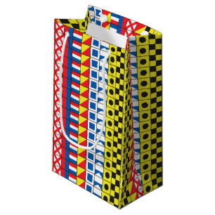 See Worthy_Signal Flags pattern_I Love to sail2 Small Gift Bag