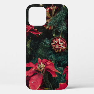 SELECTIVE FOCUS PHOTOGRAPHY OF RED POINSETTIA PLAN iPhone 12 CASE