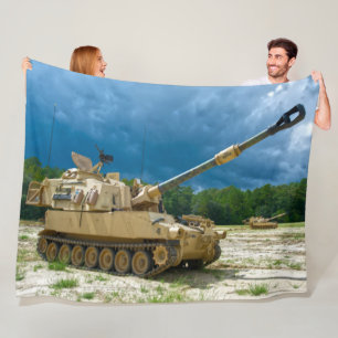 SELF-PROPELLED HOWITZER – M109 Paladin Fleece Blanket